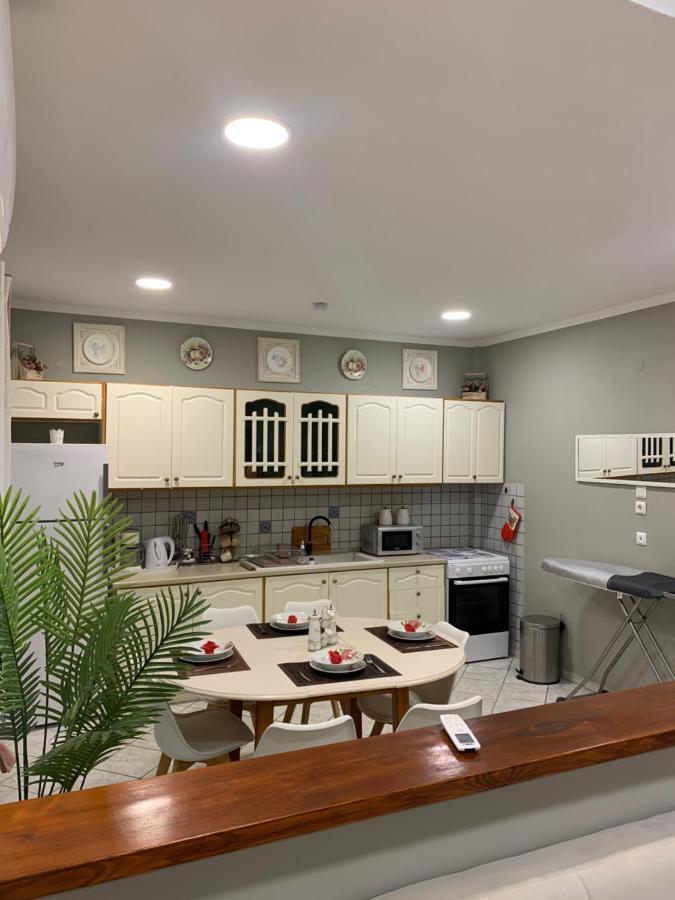 Diamond Apartment Лименас Екстериор снимка