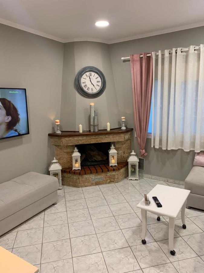 Diamond Apartment Лименас Екстериор снимка