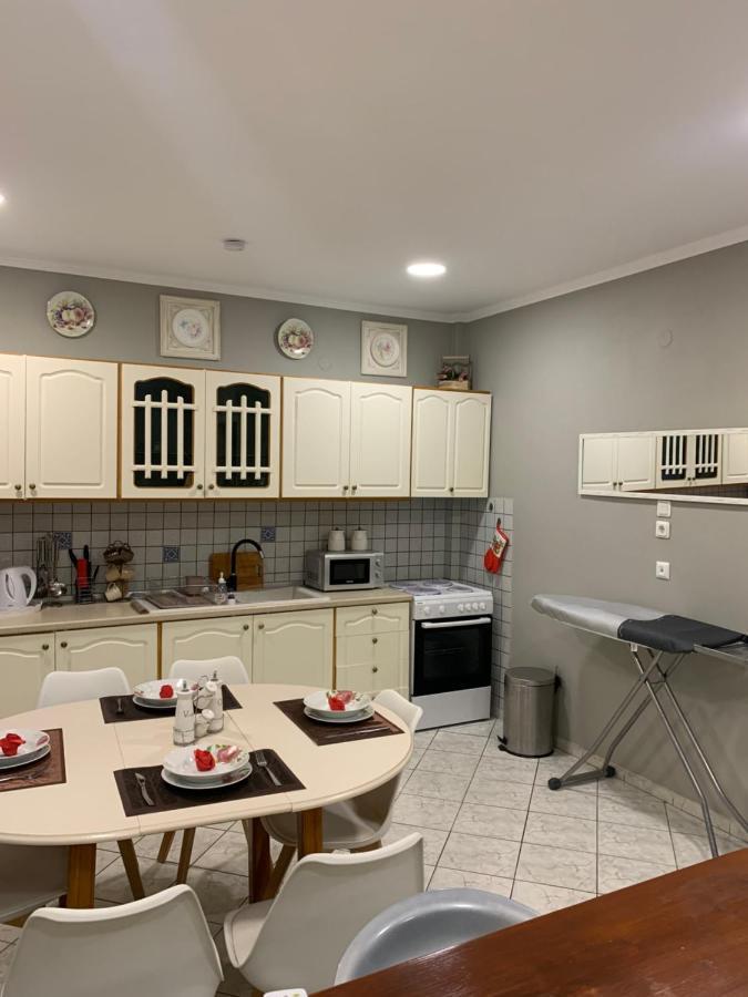 Diamond Apartment Лименас Екстериор снимка