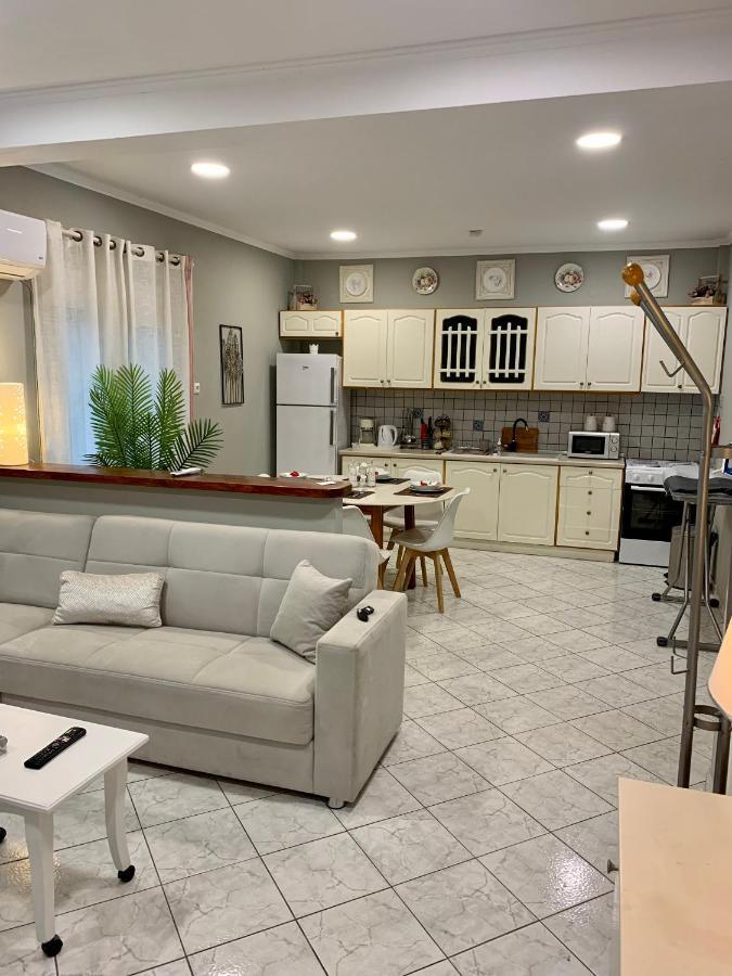 Diamond Apartment Лименас Екстериор снимка