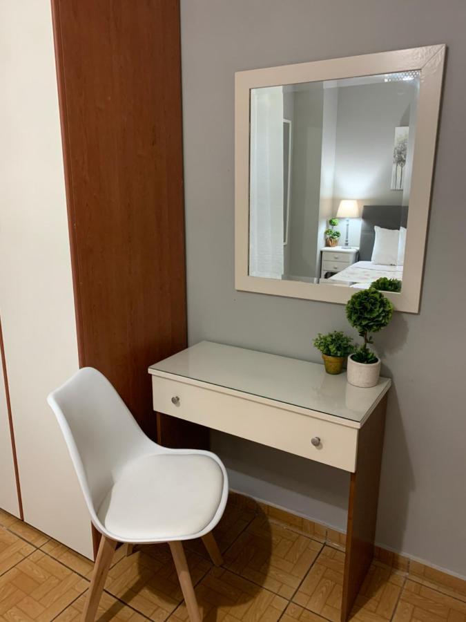 Diamond Apartment Лименас Екстериор снимка